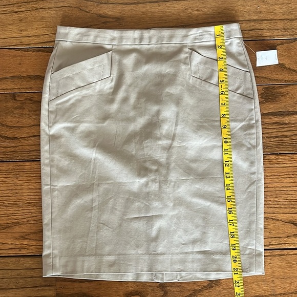 GAP Tan Knee-length Pencil Skirt - Picture 7 of 11